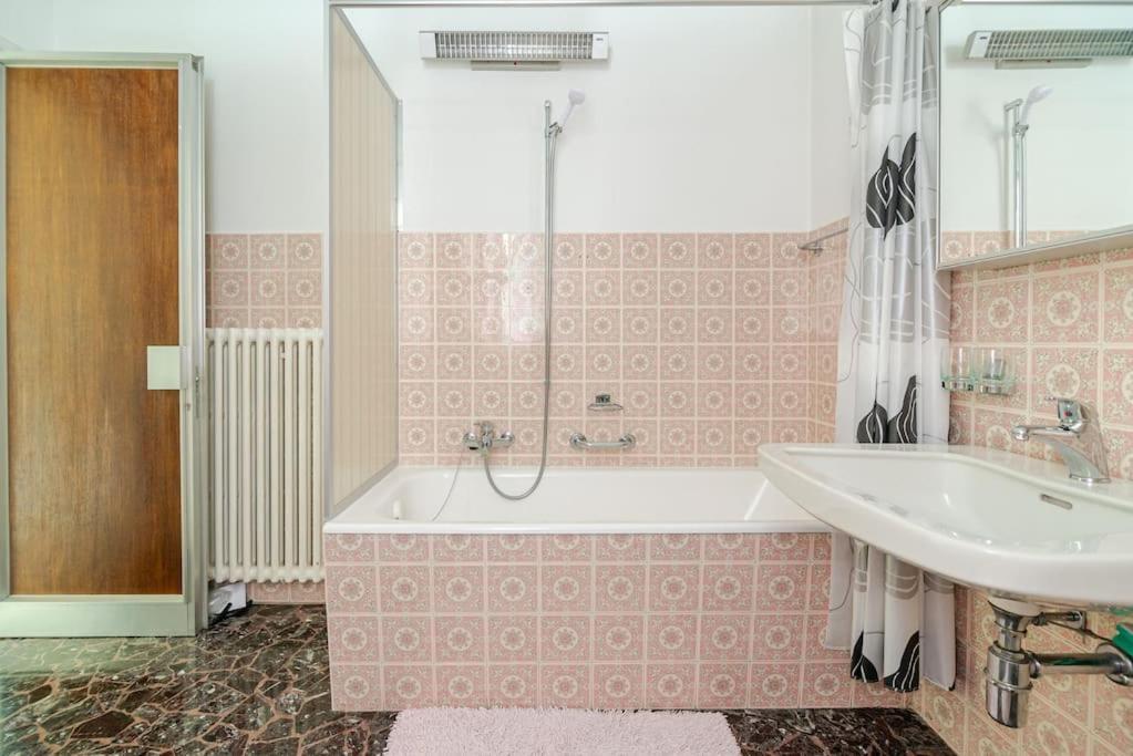 Villa Con Piscina Privata A 100m Dal